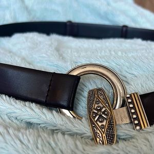 Chico’s Adjustable Brown Leather Belt, unique hook design - M/L